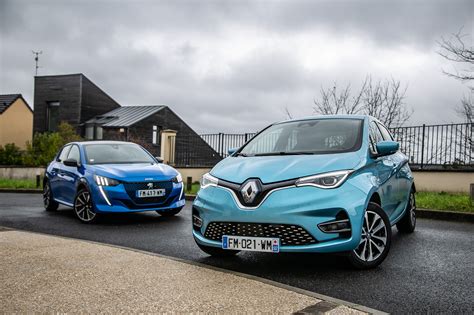 Comparatif vidéo - Peugeot e-208 VS Renault Zoé : l’ambition rencontre ...