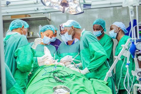 Brainlab at the 11th MOI Global Neurosurgery Course in Tanzania | Brainlab