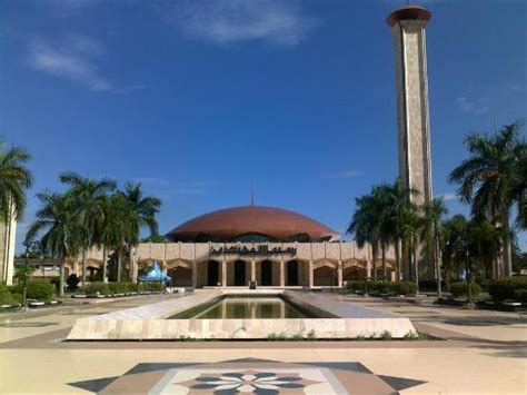 Masjid Raya Sabilal Muhtadin Banjarmasin Indonesia Review