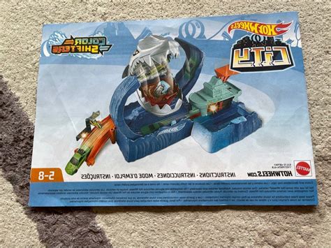 Hot Wheels City Shark Loop Frenzy Playset Hobbies Toys Toys Games On Carousell