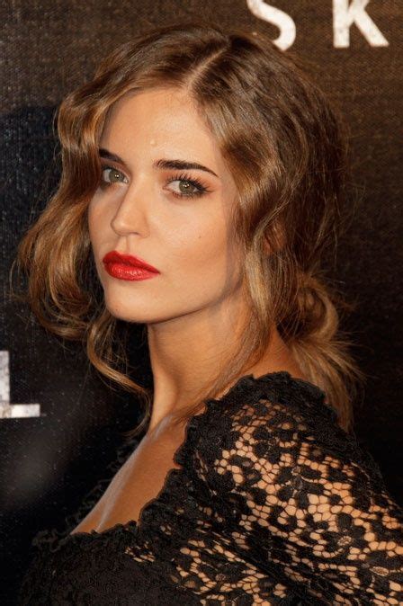 Love The Hair And Make Up I Loooove Red Lips Clara Alonso Hair Makeup Womens Hairstyles