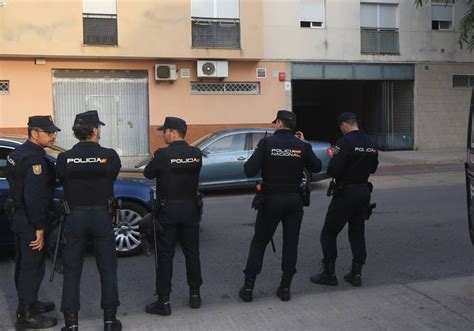 Las Im Genes Del Importante Operativo Policial En Rota Y Chipiona