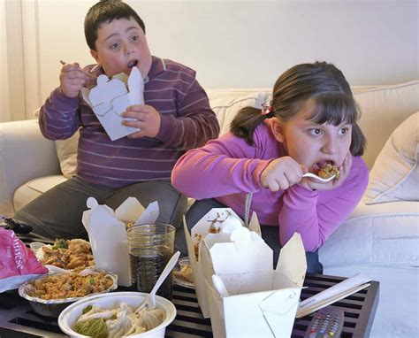 Graves Consecuencias De La Comida Chatarra En Adolescentes La Gu A