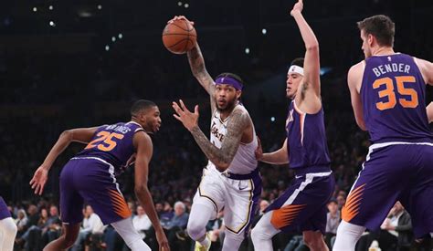 Lakers Overcome Injuries For Win Over Suns