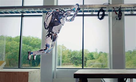 El Robot B Pedo Atlas De Boston Dynamics Ya Hace Ejercicios Complejos