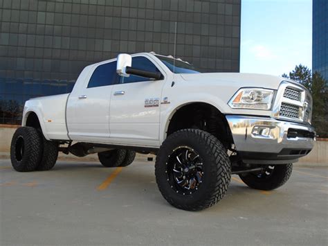 Dodge Ram 3500 Lifted Dually