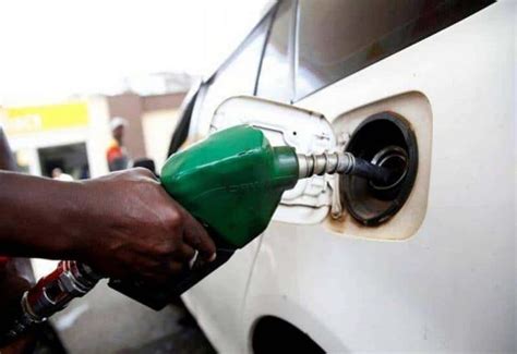 Petrol Price Expected To Fall By Rs10per Litre In Pakistan From