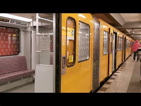 U Bahn Berlin Mitfahrt Im F Mit Wagen Bergang Auf Der U