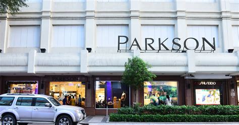 Parkson làm ăn ra sao trước khi tắt lịm tại Việt Nam