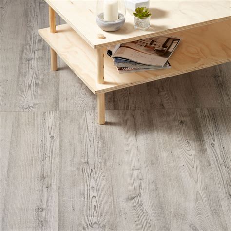 Bailieston Grey Oak Effect Laminate Flooring M Pack