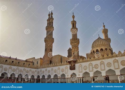 Al-azhar mosque editorial stock photo. Image of beautiful - 136895743