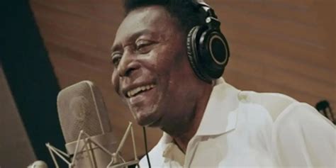 La única canción interpretada por Pelé que salió a la luz y seguro no