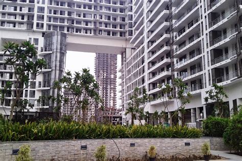 Bhk M M Golf Estate Golf Course Ext Road Bhk Flats On