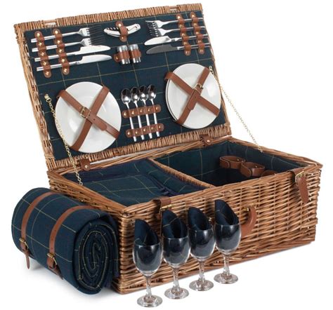 Picnic Basket for 4 | YGroserHarlech