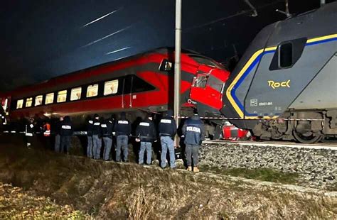 Reanudan En Italia Circulaci N Ferroviaria Tras Choque De Trenes Prensa Latina
