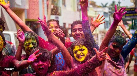 You Can Celebrate Holi In An Eco Friendly Way Heres How Life Style