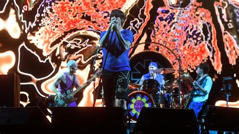 Red Hot Chili Peppers en River una acrobacia de virtuosa energía sin red