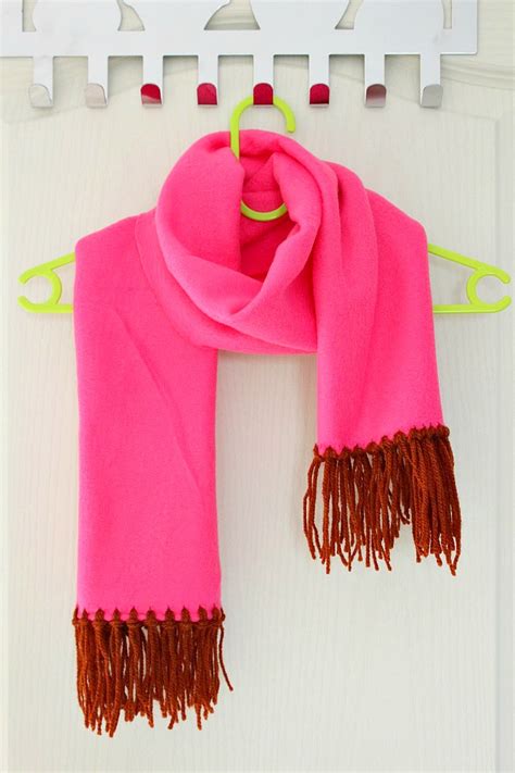 No Sew Fleece Scarf Tutorial With Yarn Fringe