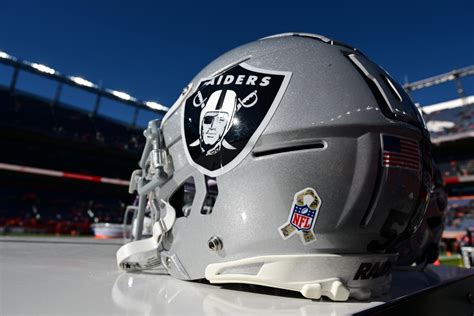 Nfl Insider Hints Las Vegas Raiders Willing To Trade Up In 2023 Nfl