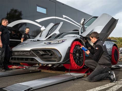 Video El Mercedes Amg One Impone Un R Cord Y Es El Nuevo Rey Del