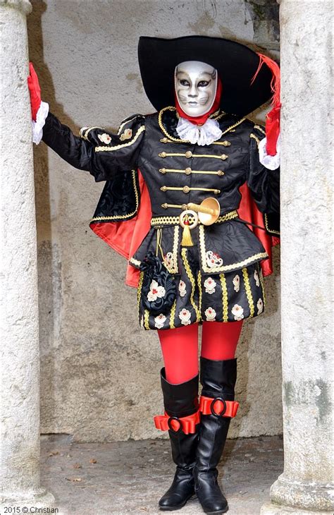 Agnès costumée au carnaval vénitien d Annecy le 28 février 2015