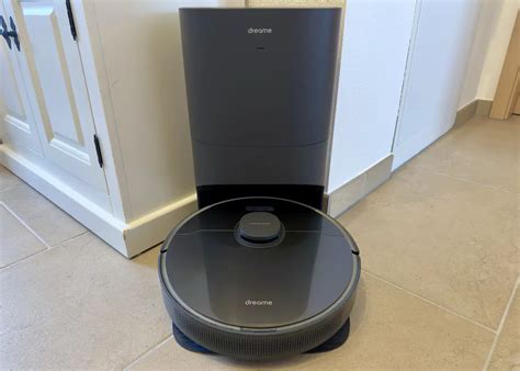 Dreame D S Plus Review The Best Vacuum Robot With Suction Station