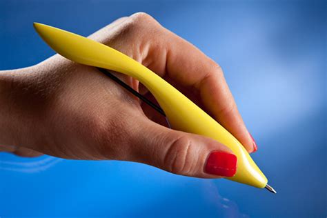 Penna Pen | Ergonomic Pen on Behance