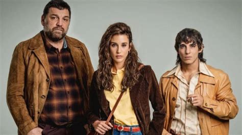 Serie Espanhola Netflix - Netflix: 7 anos após La Casa de Papel, aqui está a nova série espanhola ...