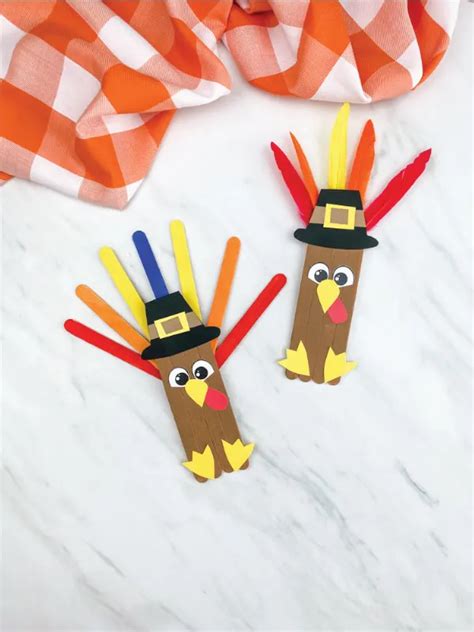 17 Adorable Thanksgiving Popsicle Stick Crafts For Kids