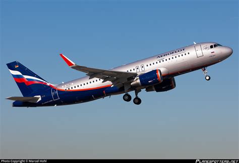 D AUBZ Aeroflot Russian Airlines Airbus A320 214 WL Photo By Marcel