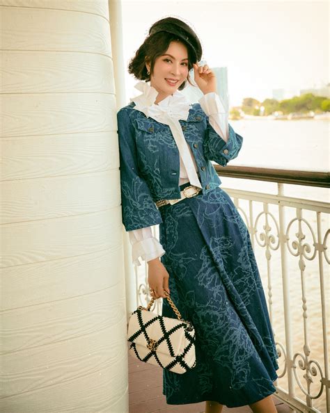 Nữ hoàng ảnh lịch Thanh Mai làm hot TikToker ở tuổi U