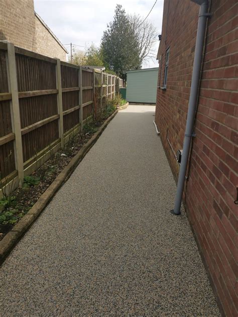 Resin Bound Driveways Surfacing Uk Driveline Surfacing