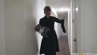 Cory Chase Spies On Xander Jerking Off In The Shower Porn Movies Movs