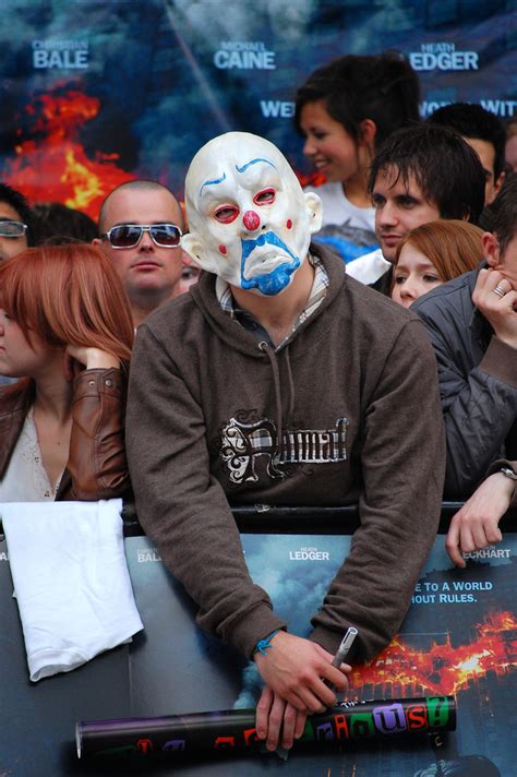 BATMAN ONLINE Gallery Fan With Bozo Mask From The Dark Knight 2008