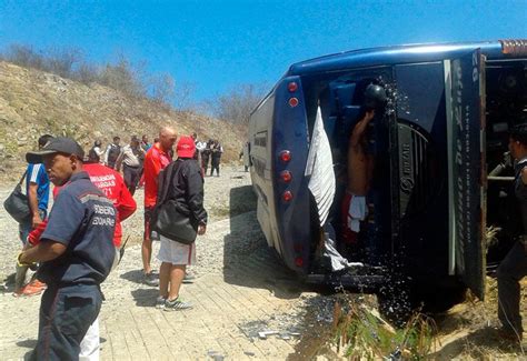 Volcó El Micro De Huracán En Venezuela 3 Heridos 442