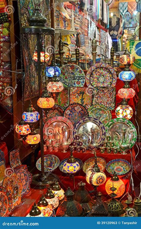 Dubai old souk stock image. Image of glow, colorful, lamp - 39120963