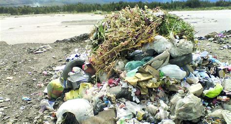 Riberas Del R O R Mac Repletas De Basura Ciudad Ojo