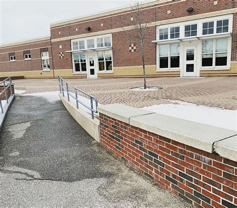 Westbrook Middle School Ledge To Rail - FindSkateSpots