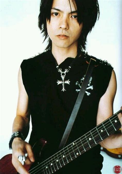 Hyde Hyde Larc En Ciel Goth Guys Miyavi Attractive Guys Flower