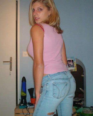 Busty Blonde Girlfriend Showing Off Naked Porn Pictures Xxx Photos Sex Images Pictoa