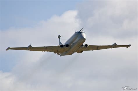 RAF Nimrod R1 photo