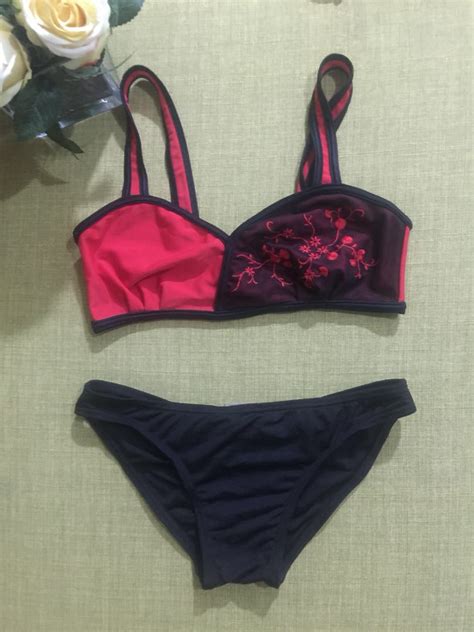 Roxy Reversible Triangle And Gallery Bikini Set Women S Fashion Swimwear Bikinis Swimsuits