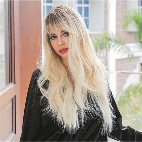 Perruque Blonde Pour Femmes De Pouces Avec Frange Longue Vague Naturelle Perruque