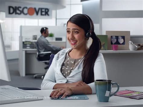 Are The Twins In The Discover Card Commercial Twins In Real Life? Here's Your Awesomesauce ...