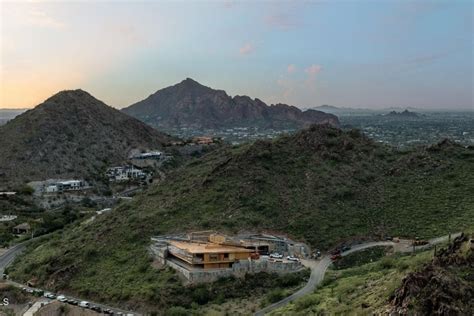 8,132 Sq. Ft. Property in Paradise Valley, AZ ($16,200,000)