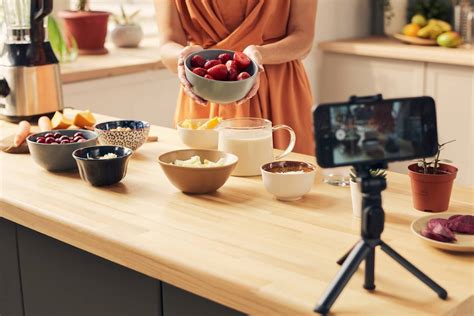 100 Engaging Food Vlogging Content Ideas - CONTENT GOD