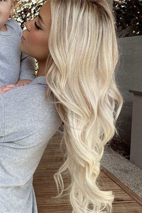 Beautiful Mom S Full Balayage Blonde Hair Bright Blonde Hair Summer Blonde Hair Light Blonde