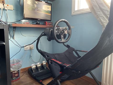 First Rig Logitech G920 Playseat Challenge Samsung T22B350 Xbox