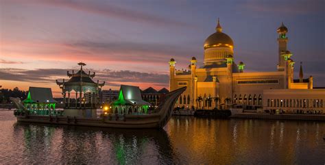 Visit Bandar Seri Begawan in Brunei with Cunard