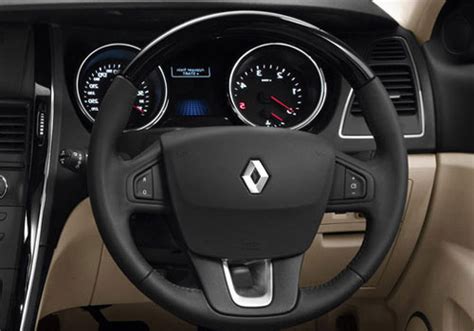 Renault Latitude Steering Wheel Interior Picture | CarKhabri.com